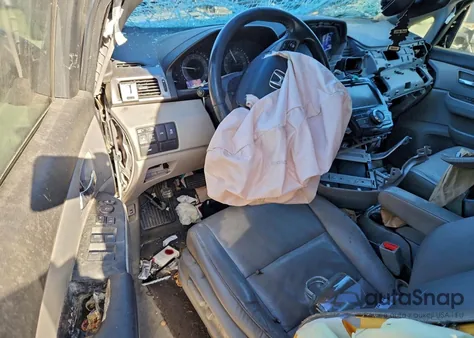 2016 Honda Odyssey Exl z USA, uszkodzony, nr VIN 5FNRL5H64GB048214